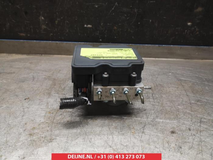 Gebruikte ABS Pomp Mitsubishi Space Star (A0) 1.0 12V Prijs € 100,00 Margeregeling aangeboden door V.Deijne Jap.Auto-onderdelen BV
