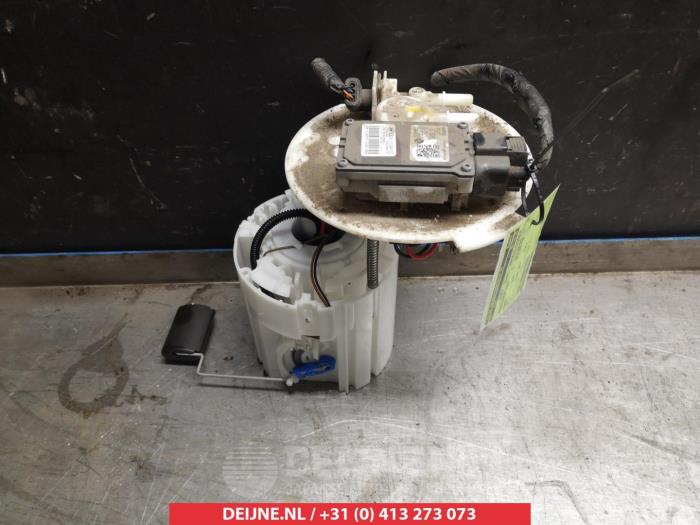 Gebruikte Tank element Pomp Hyundai i30 (PDEB5/PDEBB/PDEBD/PDEBE) 1.4 T-GDI 16V Prijs € 125,00 Margeregeling aangeboden door V.Deijne Jap.Auto-onderdelen BV