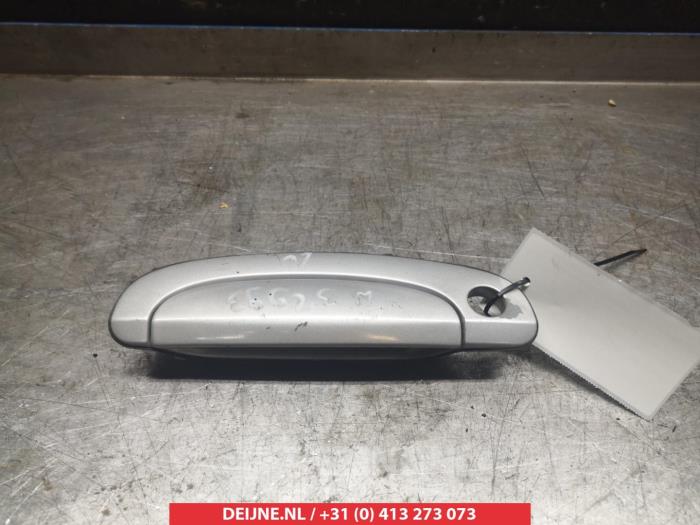 Hyundai Getz Portiergreep 4Deurs links-voor O277241