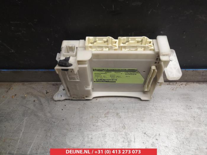 Toyota Verso-S Fuse box O350368