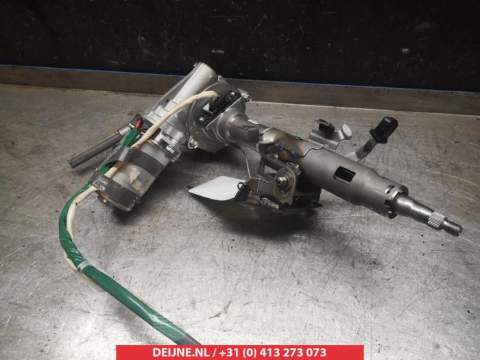 Toyota Verso-S Steering column O333245