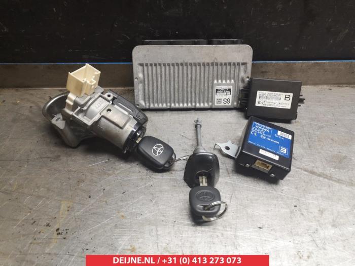 Toyota Verso-S Slotenset Cilinder (compleet) O278988