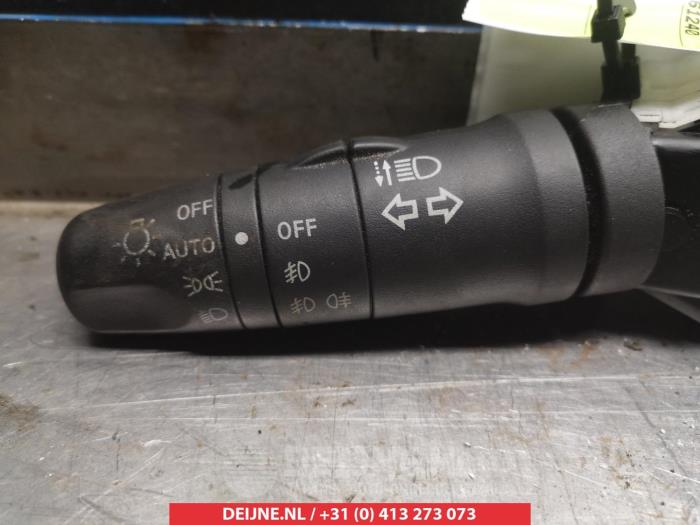 Nissan Note Light switch O306810