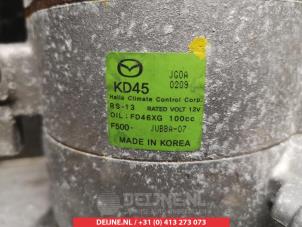 Mazda 3 Air conditioning pump O346210 photo 2