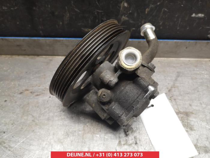Mitsubishi L200 Lenkkraftverstärker Pumpe O331685