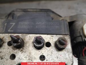 Toyota Celica ABS pump O338565 photo 2