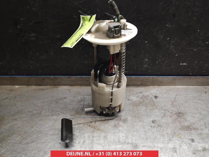 Gebruikte Tank element Pomp Mitsubishi Outlander (GF/GG) 2.2 DI-D 16V Clear Tec 4x4 Prijs € 50,00 Margeregeling aangeboden door V.Deijne Jap.Auto-onderdelen BV
