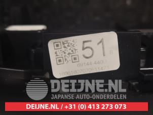 Toyota Aygo Odometer KM O305187 photo 3