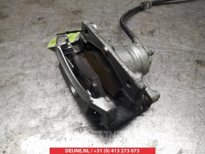 Toyota Aygo Bremszange links vorne O325676