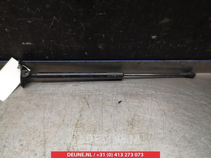 Toyota Auris Gasdemper rechts-achter O295499