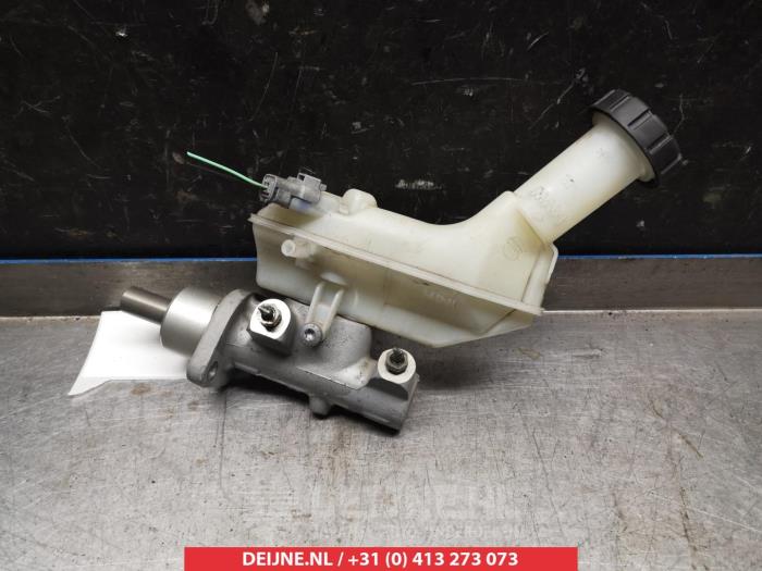 Nissan Note Hoofdremcilinder O336598