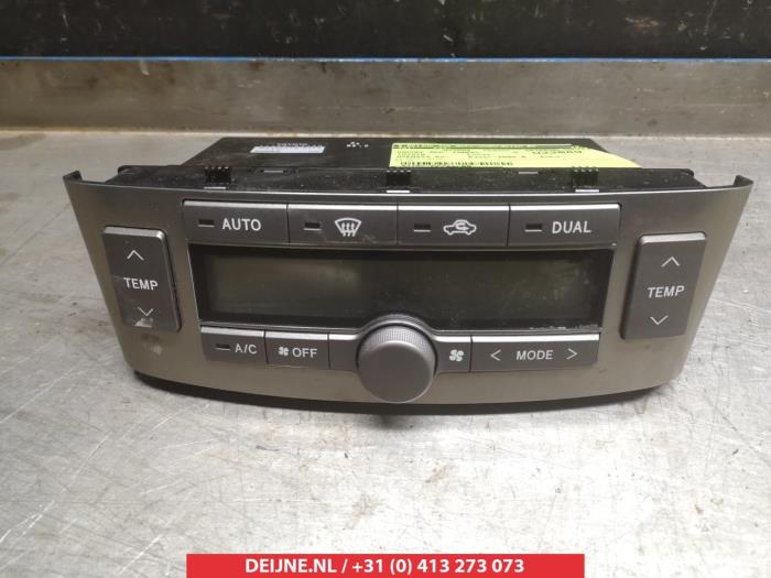 Toyota Avensis Heater control panel O306327
