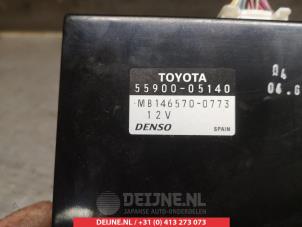 Toyota Avensis Heater control panel O306327 photo 2