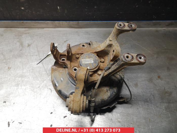Kia Ceed Fusee links-achter O380422