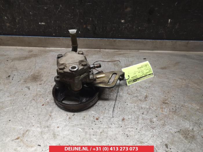 Gebruikte Stuurpomp Mazda MX-5 (NB18/35/8C) 1.8i 16V SV-T Prijs € 35,00 Margeregeling aangeboden door V.Deijne Jap.Auto-onderdelen BV