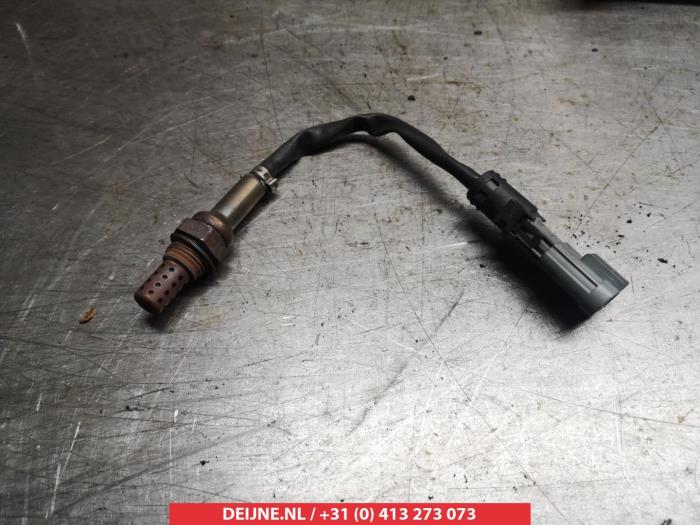 Gebruikte Lambda Sonde Kia Sorento I (JC) 3.3 V6 24V Prijs € 35,00 Margeregeling aangeboden door V.Deijne Jap.Auto-onderdelen BV