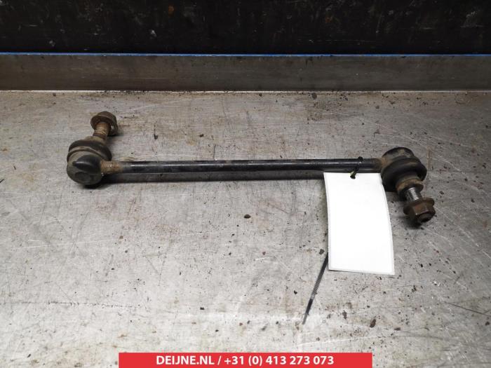 Nissan Pulsar Anti-roll bar guide O329725
