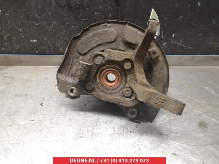 Mitsubishi Space Wagon Knuckle, front left O322792