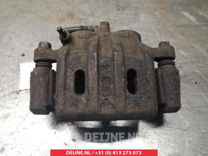 Mitsubishi Space Wagon Remklauw (Tang) rechts-voor O326484