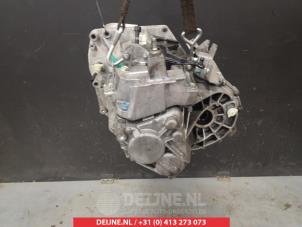 Nissan Pulsar Gearbox O372004 photo 3