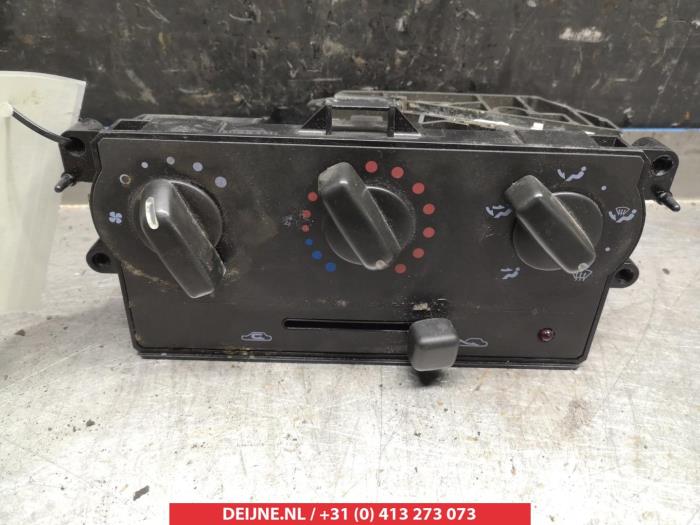Nissan Micra Kachel Bedieningspaneel O305615