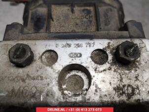 Nissan Almera Tino ABS pump O337608 photo 3