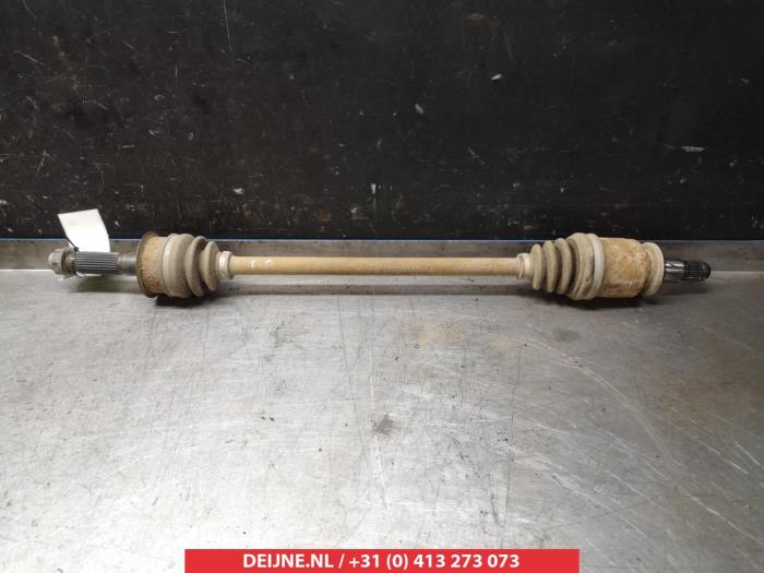 Gebruikte Steekas rechts-achter Subaru Impreza III (GH/GR) 2.0 R 16V AWD Prijs € 50,00 Margeregeling aangeboden door V.Deijne Jap.Auto-onderdelen BV