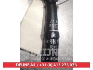 Toyota Avensis Verso Scheibenwischer Schalter O310379 foto 2