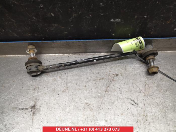 Nissan Pulsar Anti-roll bar guide O329726