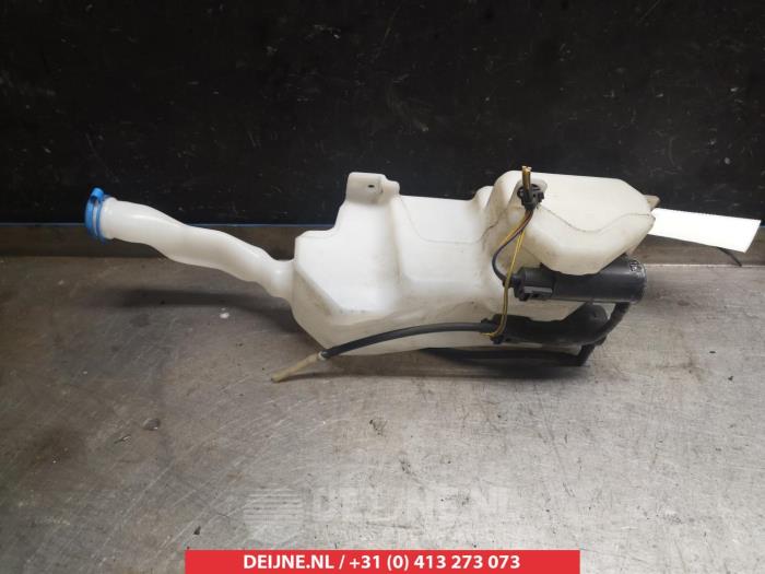Suzuki SX-4 Ruitensproeiertank voor O340773