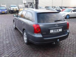 Toyota Avensis Tür 4-türig links hinten O285799 foto 2