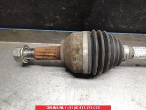 Nissan Qashqai Aandrijfas links-voor O317777 foto 2