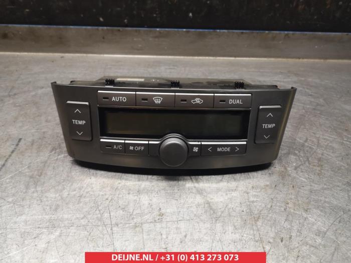 Toyota Avensis Heater control panel O306335