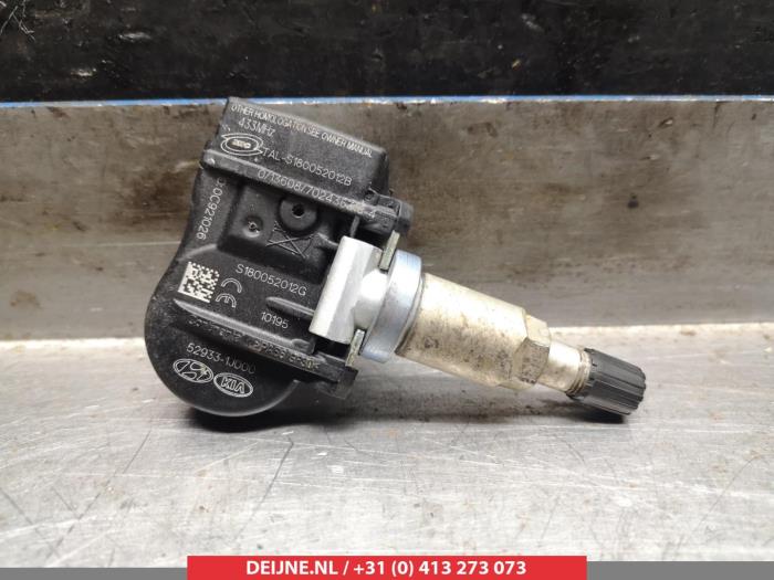 Kia Sorento Tyre pressure sensor O329040