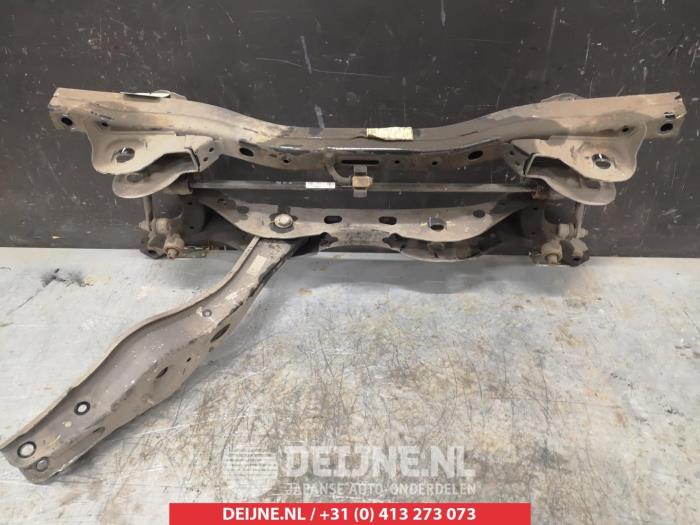 Hyundai I30 Draagbalk achter O375275