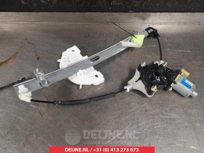 Kia Rio Ruitmechaniek 4Deurs links-achter O290593