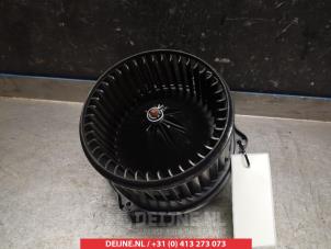 Kia Rio Kachel Ventilatiemotor O367148 foto 2
