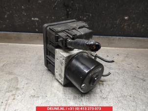 Mazda 3 ABS Pomp O337303 foto 3