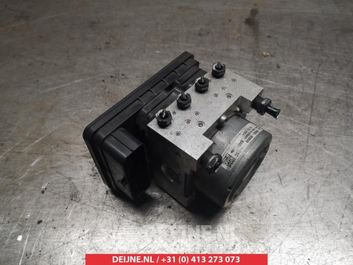 Gebruikte ABS Pomp Hyundai i10 (B5) 1.0 12V Prijs € 100,00 Margeregeling aangeboden door V.Deijne Jap.Auto-onderdelen BV