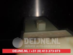 Nissan Micra Multi-functional window switch O311596 photo 2