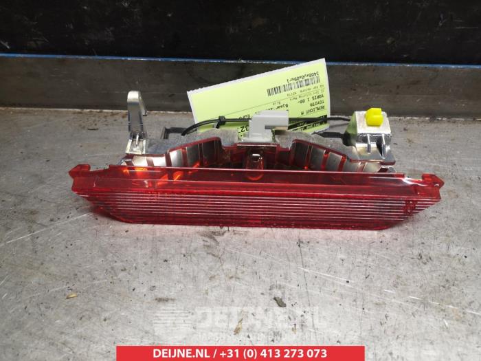 Toyota Yaris Extra Remlicht midden O300479