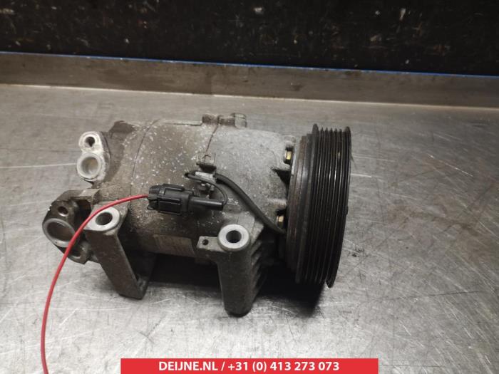Gebruikte Aircopomp Nissan Micra (K11) 1.4 16V Prijs € 35,00 Margeregeling aangeboden door V.Deijne Jap.Auto-onderdelen BV