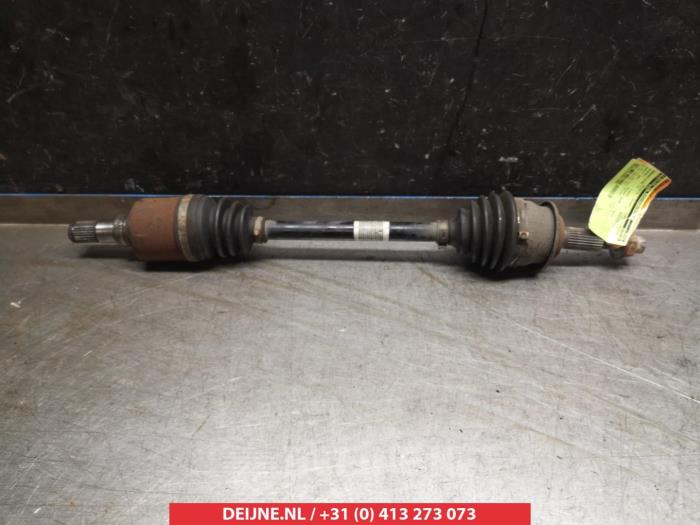 Suzuki Swift Antriebswelle links vorne O318504