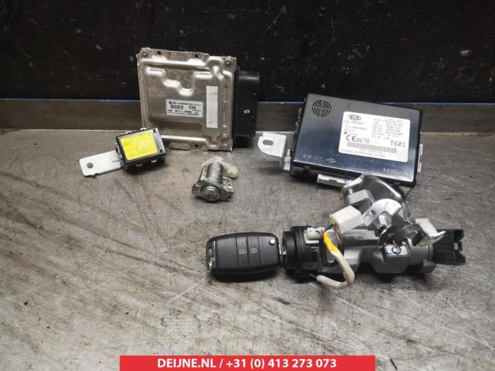 Kia Picanto Kontaktslot+Sleutel O335397