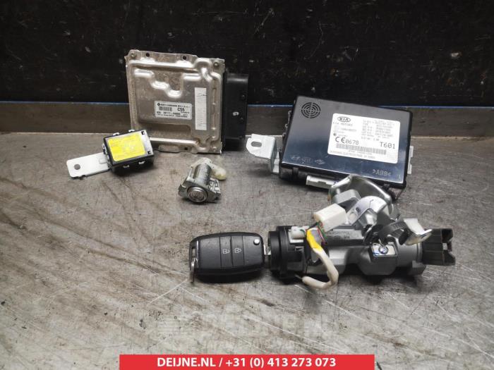 Kia Picanto Slotenset Cilinder (compleet) O278354