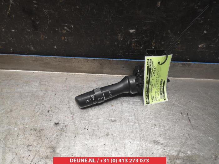 Toyota Avensis Wiper switch O310443