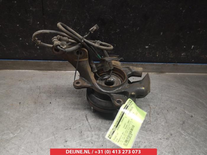 Kia Magentis Achsschenkel links vorne O322659