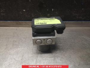 Gebruikte ABS Pomp Hyundai i40 CW (VFC) 1.7 CRDi 16V Prijs € 150,00 Margeregeling aangeboden door V.Deijne Jap.Auto-onderdelen BV