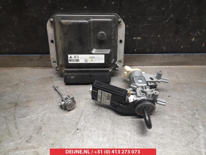 Mitsubishi Outlander Computer Motormanagement O344998