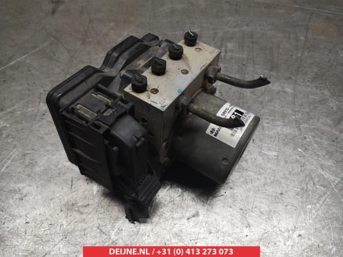 Kia Carens ABS Pomp O337788